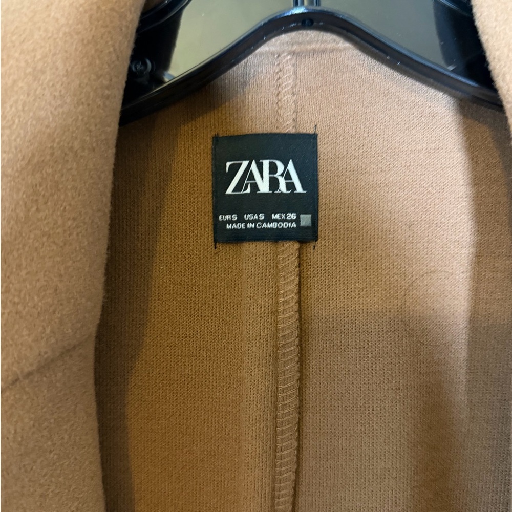 Zara Women's Camel Trench Coat - Picture 3 of 4